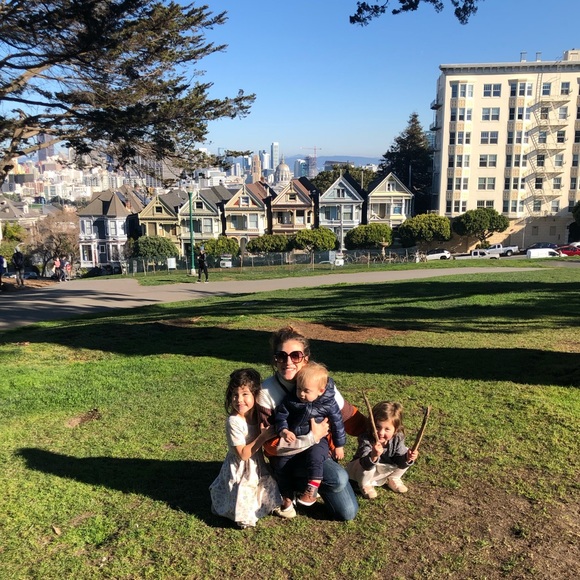 Meet your Posher, Sandra - Picture 1 of 1